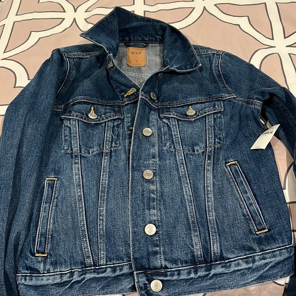 NWT gap denim jacket small